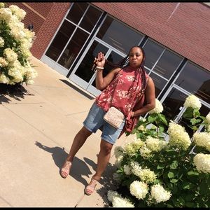 Meet your Posher, Nyree